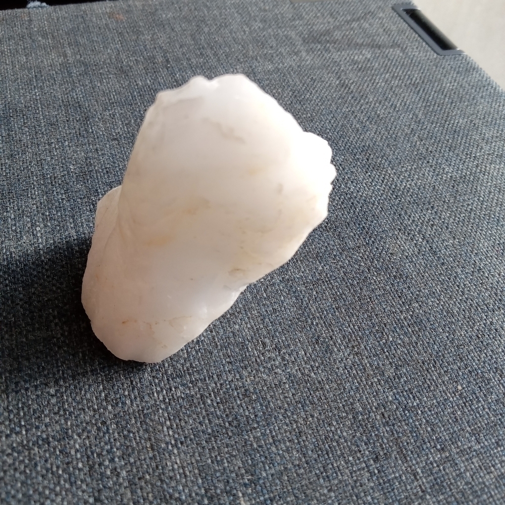 Raw milky quartz - Picture 10 of 13